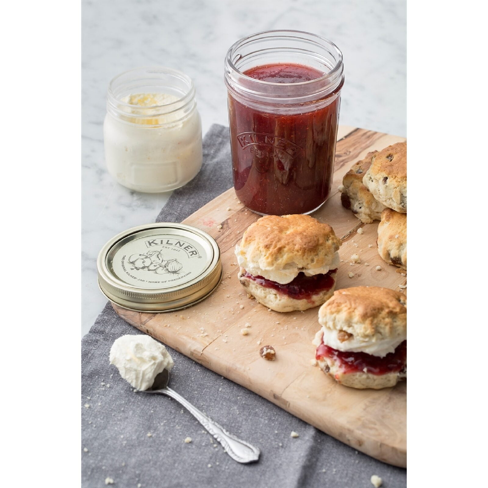Kilner wide mouth preserve jars. Suitable for canning.